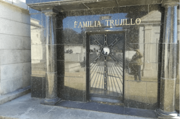 Hasta que la muerte nos reuna… @EliadesAcosta1